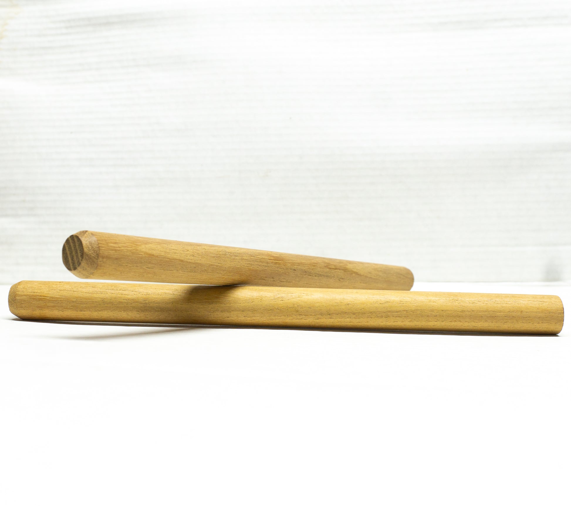 Two Red Oak 7/8in pegs